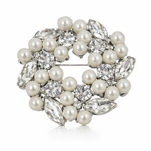Elegant Lady Pearls and Crystals Brooch Pin Silver Toned New